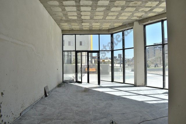 Store for rent at ish Fusha Aviacionit area in Tirana, Albania